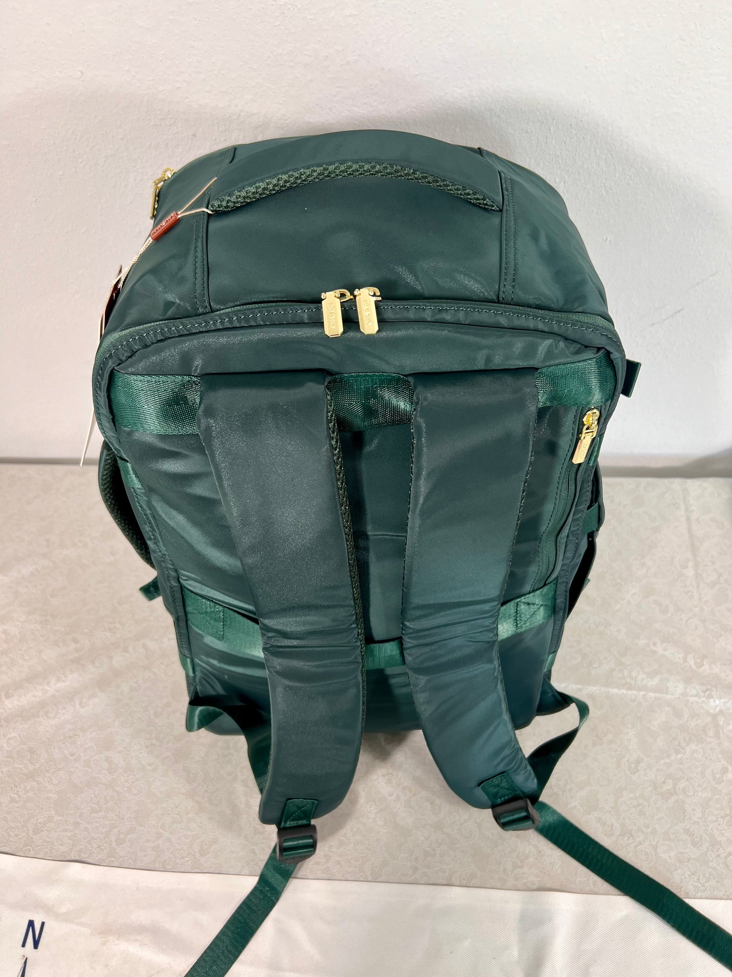 Signature Green